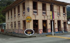 Hostal Casa Victoria Pijao